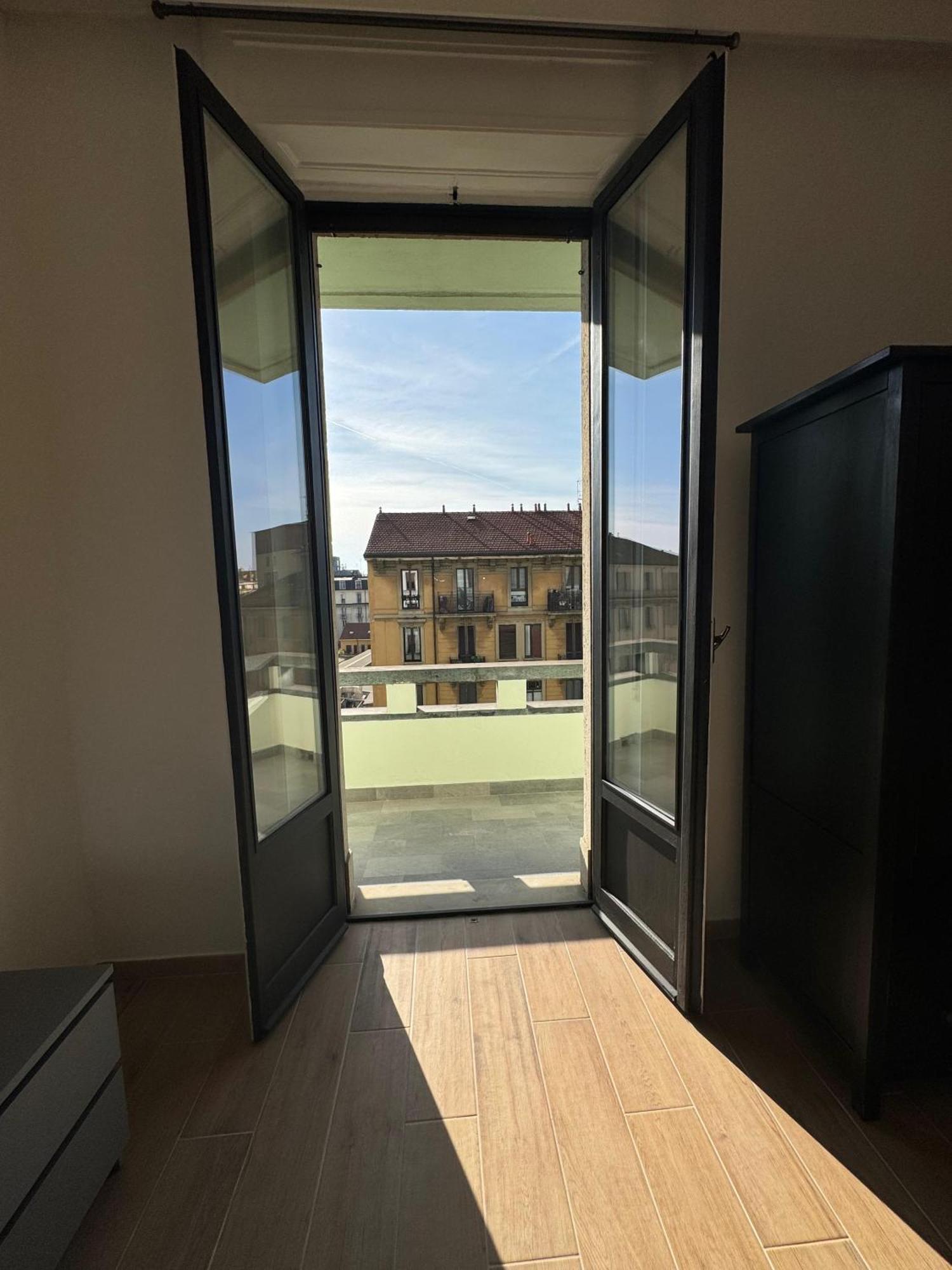 New Apartment With Balcony, Isola Bosco Verticale Milano Exteriör bild