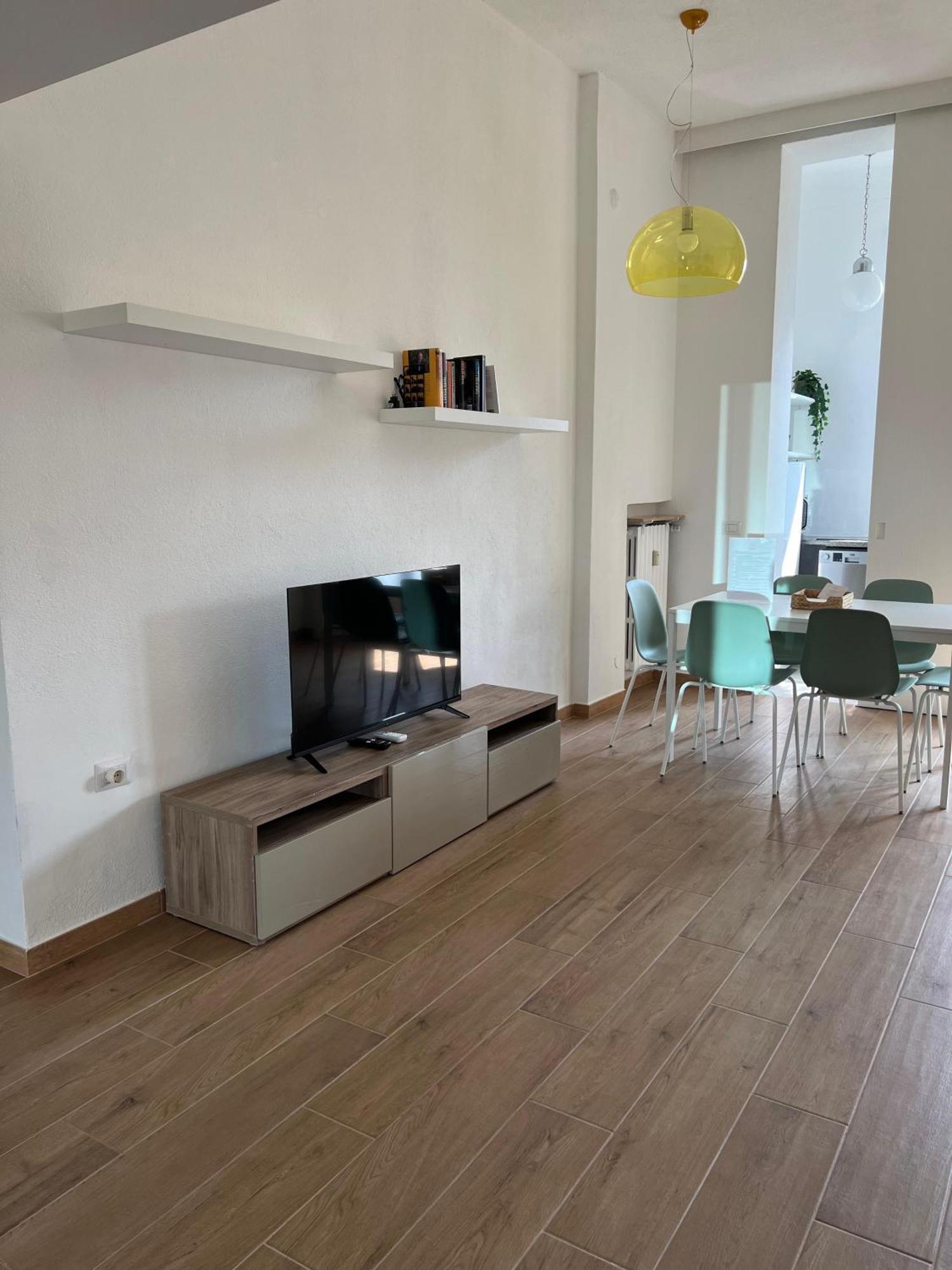 New Apartment With Balcony, Isola Bosco Verticale Milano Exteriör bild
